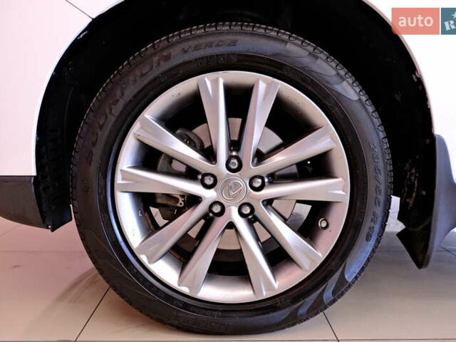 Белый Лексус РХ, объемом двигателя 3.46 л и пробегом 135 тыс. км за 21900 $, фото 66 на Automoto.ua