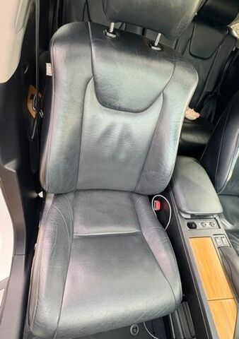 Белый Лексус РХ, объемом двигателя 3.5 л и пробегом 240 тыс. км за 24700 $, фото 12 на Automoto.ua