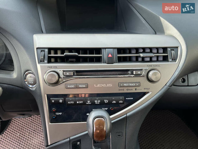 Белый Лексус РХ, объемом двигателя 3.46 л и пробегом 114 тыс. км за 25100 $, фото 12 на Automoto.ua
