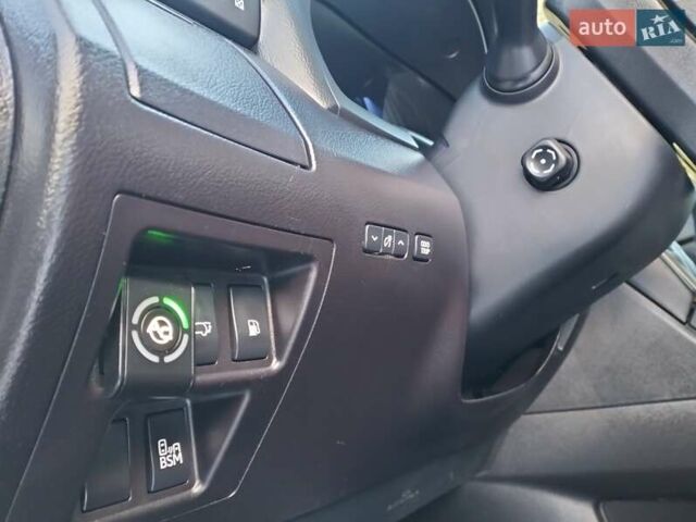 Белый Лексус РХ, объемом двигателя 3.5 л и пробегом 171 тыс. км за 23500 $, фото 16 на Automoto.ua