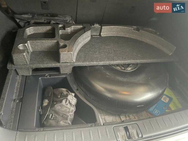 Белый Лексус РХ, объемом двигателя 3.46 л и пробегом 156 тыс. км за 24800 $, фото 19 на Automoto.ua