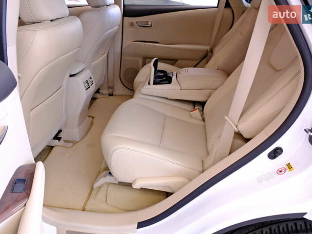 Белый Лексус РХ, объемом двигателя 3.46 л и пробегом 135 тыс. км за 21900 $, фото 47 на Automoto.ua