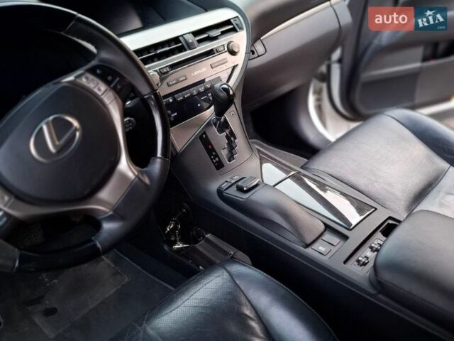 Білий Лексус РХ, об'ємом двигуна 3.46 л та пробігом 193 тис. км за 24200 $, фото 8 на Automoto.ua