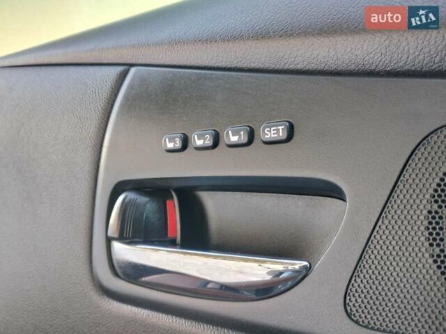 Белый Лексус РХ, объемом двигателя 3.5 л и пробегом 171 тыс. км за 23500 $, фото 6 на Automoto.ua