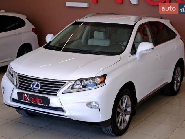 Белый Лексус РХ, объемом двигателя 3.46 л и пробегом 135 тыс. км за 21900 $, фото 3 на Automoto.ua