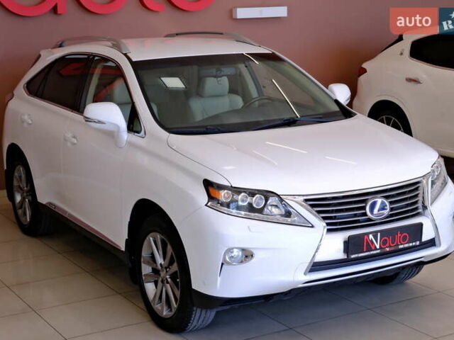 Белый Лексус РХ, объемом двигателя 3.46 л и пробегом 135 тыс. км за 21900 $, фото 5 на Automoto.ua