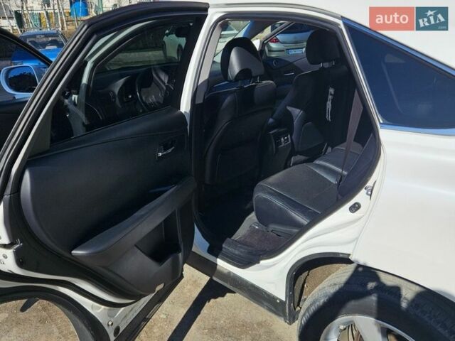 Белый Лексус РХ, объемом двигателя 2.67 л и пробегом 112 тыс. км за 22500 $, фото 11 на Automoto.ua