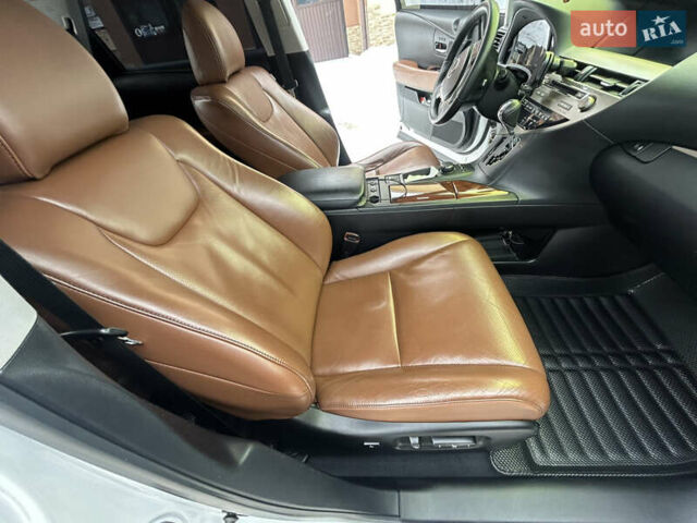 Белый Лексус РХ, объемом двигателя 3.46 л и пробегом 247 тыс. км за 23700 $, фото 39 на Automoto.ua