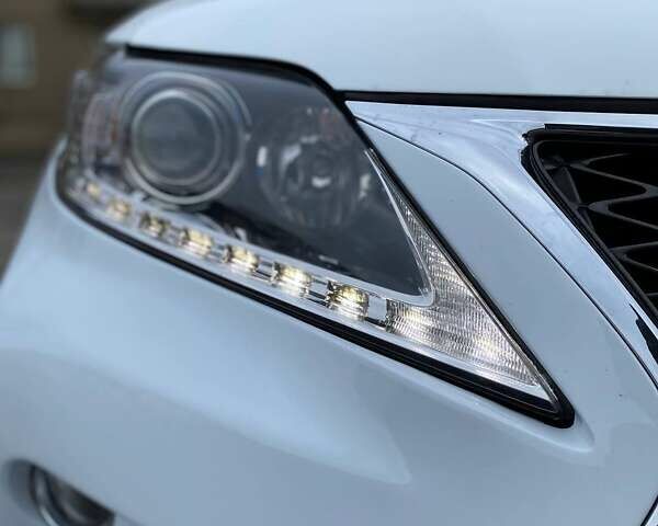 Білий Лексус РХ, об'ємом двигуна 3.46 л та пробігом 225 тис. км за 21700 $, фото 47 на Automoto.ua