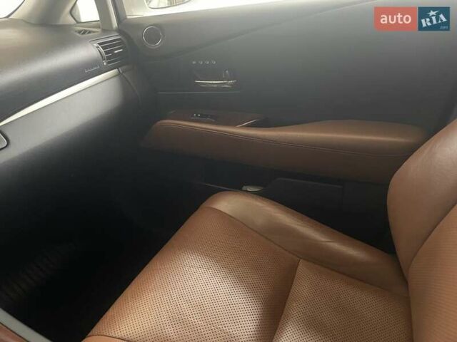 Белый Лексус РХ, объемом двигателя 3.46 л и пробегом 156 тыс. км за 24800 $, фото 11 на Automoto.ua