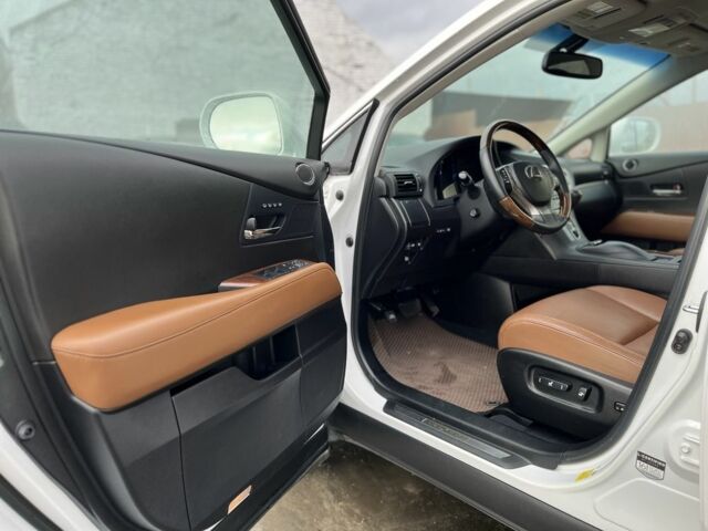 Білий Лексус РХ, об'ємом двигуна 3.5 л та пробігом 114 тис. км за 25100 $, фото 8 на Automoto.ua