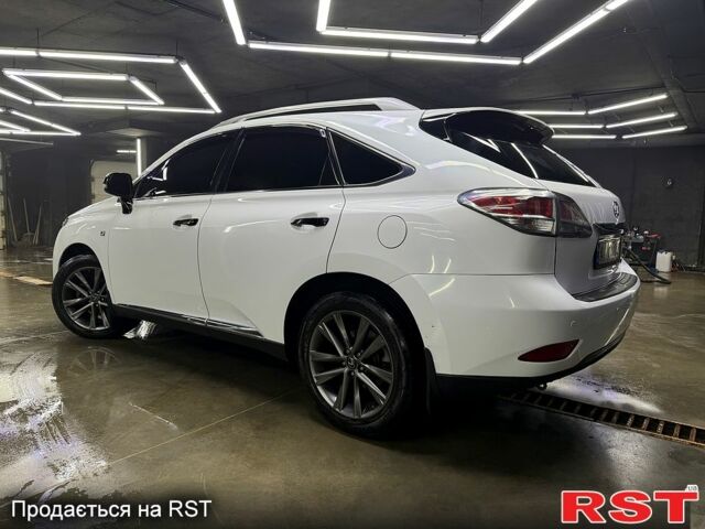 Белый Лексус РХ, объемом двигателя 3.5 л и пробегом 182 тыс. км за 25000 $, фото 4 на Automoto.ua