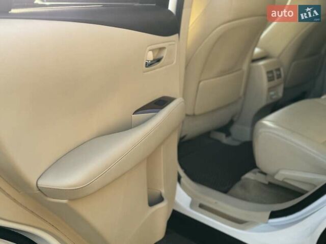 Белый Лексус РХ, объемом двигателя 3.46 л и пробегом 168 тыс. км за 23999 $, фото 30 на Automoto.ua