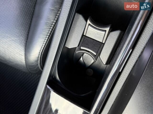 Белый Лексус РХ, объемом двигателя 2.67 л и пробегом 159 тыс. км за 23200 $, фото 15 на Automoto.ua