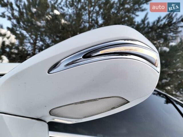 Белый Лексус РХ, объемом двигателя 3.5 л и пробегом 171 тыс. км за 23500 $, фото 12 на Automoto.ua