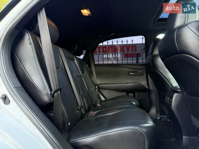 Белый Лексус РХ, объемом двигателя 3.5 л и пробегом 224 тыс. км за 24999 $, фото 44 на Automoto.ua