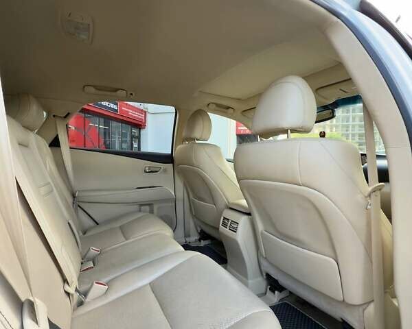 Белый Лексус РХ, объемом двигателя 3.46 л и пробегом 110 тыс. км за 20900 $, фото 4 на Automoto.ua