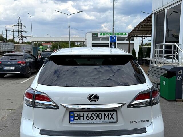 Белый Лексус РХ, объемом двигателя 3.5 л и пробегом 0 тыс. км за 23900 $, фото 2 на Automoto.ua
