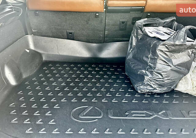 Білий Лексус РХ, об'ємом двигуна 2.67 л та пробігом 149 тис. км за 25500 $, фото 29 на Automoto.ua