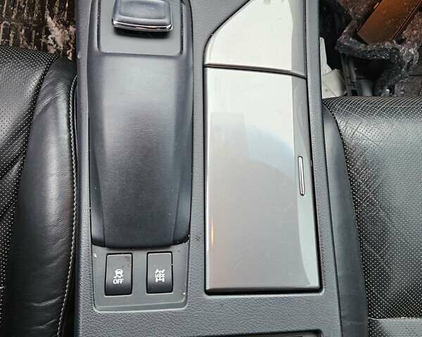 Белый Лексус РХ, объемом двигателя 3.5 л и пробегом 164 тыс. км за 10500 $, фото 30 на Automoto.ua