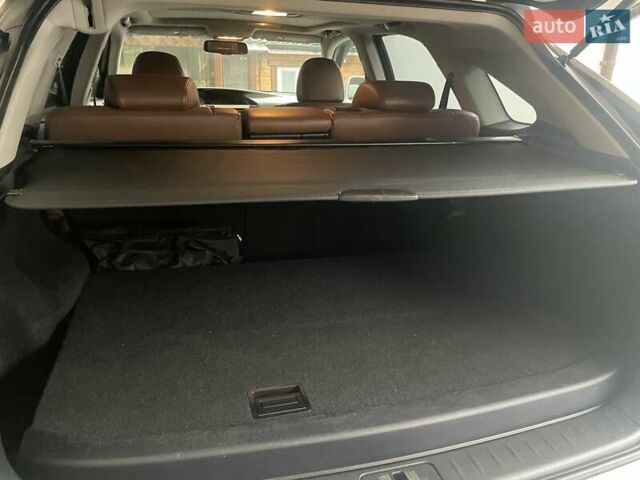 Белый Лексус РХ, объемом двигателя 3.46 л и пробегом 156 тыс. км за 24800 $, фото 18 на Automoto.ua