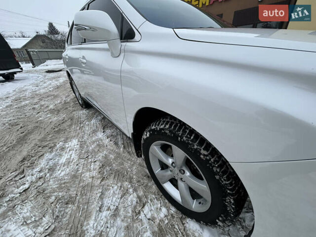 Белый Лексус РХ, объемом двигателя 3.46 л и пробегом 247 тыс. км за 23700 $, фото 10 на Automoto.ua