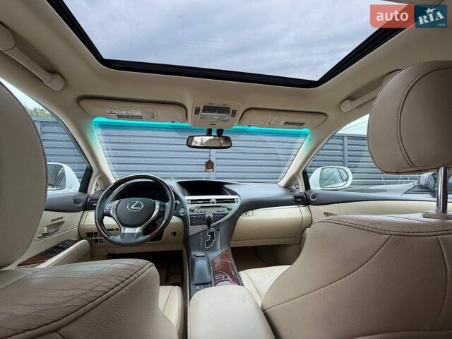 Белый Лексус РХ, объемом двигателя 3.5 л и пробегом 100 тыс. км за 13800 $, фото 7 на Automoto.ua