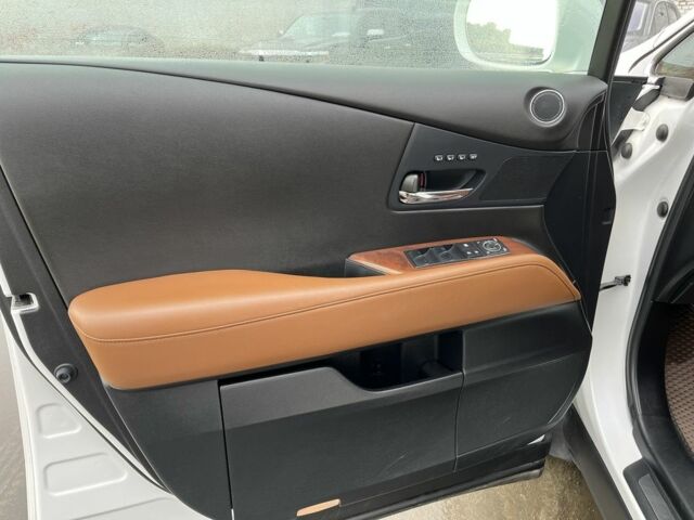 Білий Лексус РХ, об'ємом двигуна 3.5 л та пробігом 114 тис. км за 25100 $, фото 9 на Automoto.ua