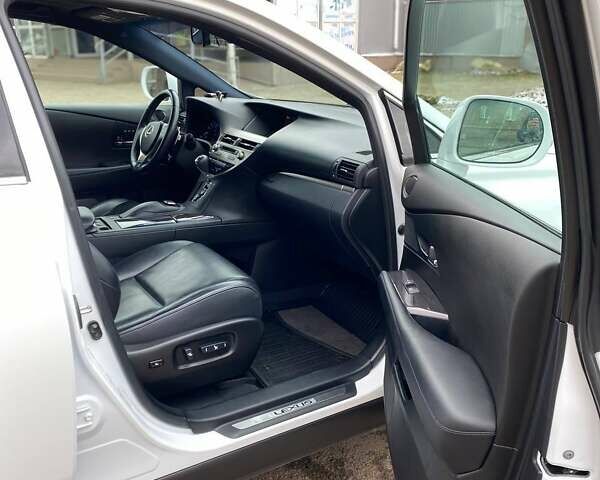 Білий Лексус РХ, об'ємом двигуна 3.46 л та пробігом 225 тис. км за 21700 $, фото 36 на Automoto.ua