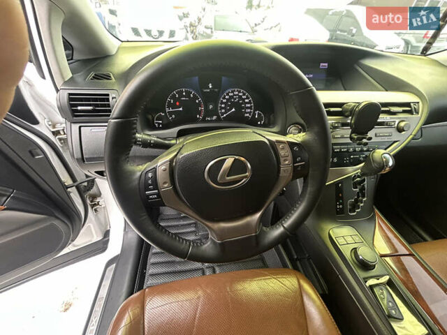 Белый Лексус РХ, объемом двигателя 3.46 л и пробегом 247 тыс. км за 23700 $, фото 48 на Automoto.ua