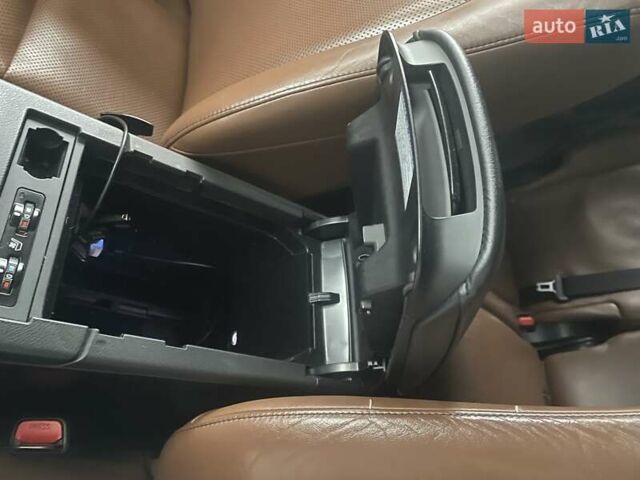 Белый Лексус РХ, объемом двигателя 3.46 л и пробегом 156 тыс. км за 24800 $, фото 12 на Automoto.ua