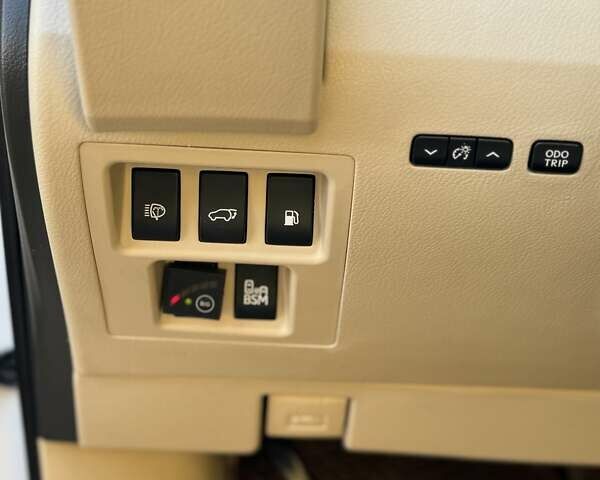 Белый Лексус РХ, объемом двигателя 3.46 л и пробегом 168 тыс. км за 23999 $, фото 41 на Automoto.ua