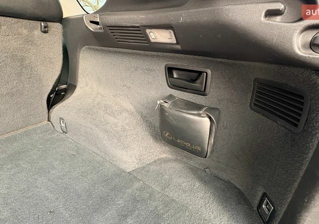 Белый Лексус РХ, объемом двигателя 3.5 л и пробегом 240 тыс. км за 24700 $, фото 22 на Automoto.ua