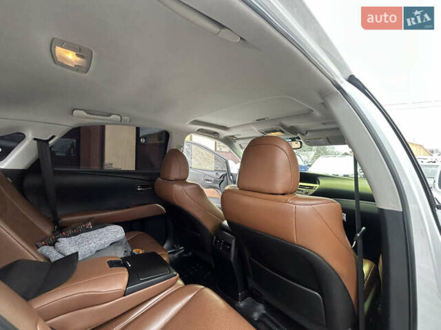 Белый Лексус РХ, объемом двигателя 3.46 л и пробегом 247 тыс. км за 23700 $, фото 32 на Automoto.ua