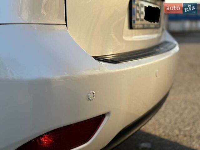 Белый Лексус РХ, объемом двигателя 3.46 л и пробегом 168 тыс. км за 23999 $, фото 15 на Automoto.ua