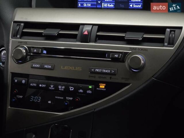 Білий Лексус РХ, об'ємом двигуна 3.46 л та пробігом 225 тис. км за 21499 $, фото 12 на Automoto.ua
