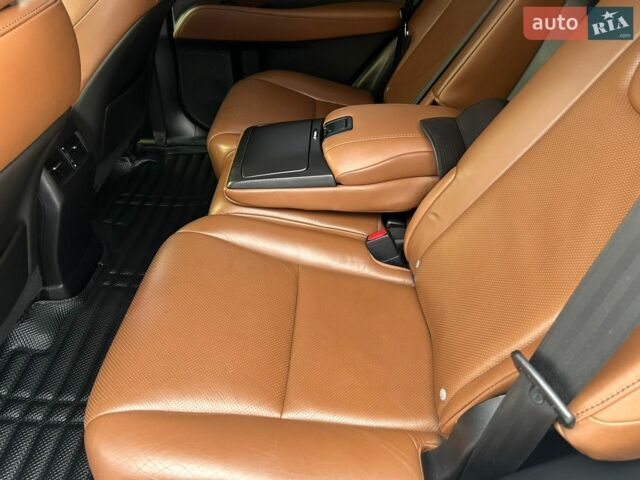 Білий Лексус РХ, об'ємом двигуна 3.46 л та пробігом 247 тис. км за 21400 $, фото 44 на Automoto.ua