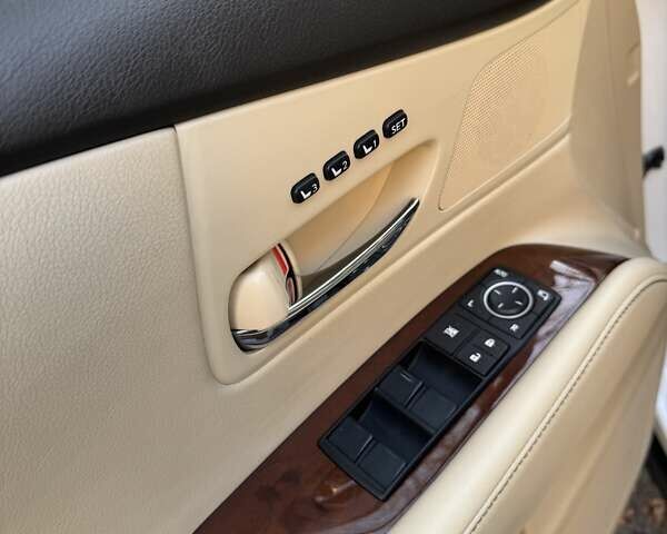 Белый Лексус РХ, объемом двигателя 3.46 л и пробегом 168 тыс. км за 23999 $, фото 60 на Automoto.ua