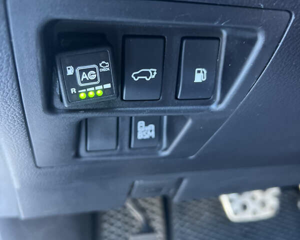 Белый Лексус РХ, объемом двигателя 3.46 л и пробегом 215 тыс. км за 21500 $, фото 15 на Automoto.ua