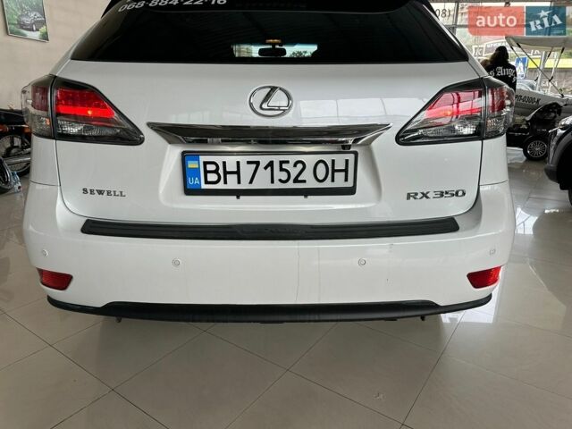 Белый Лексус РХ, объемом двигателя 3.46 л и пробегом 202 тыс. км за 18500 $, фото 4 на Automoto.ua