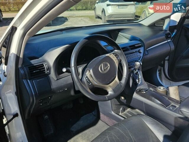 Белый Лексус РХ, объемом двигателя 2.67 л и пробегом 112 тыс. км за 22500 $, фото 7 на Automoto.ua