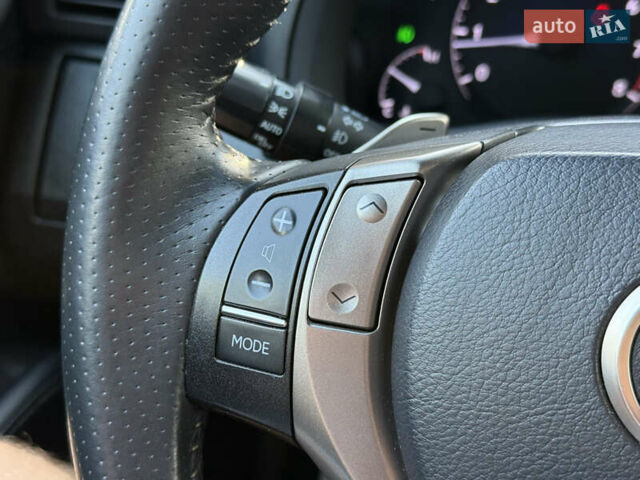 Белый Лексус РХ, объемом двигателя 3.5 л и пробегом 224 тыс. км за 24999 $, фото 21 на Automoto.ua
