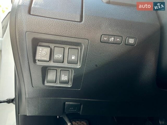 Білий Лексус РХ, об'ємом двигуна 3.46 л та пробігом 114 тис. км за 23800 $, фото 15 на Automoto.ua