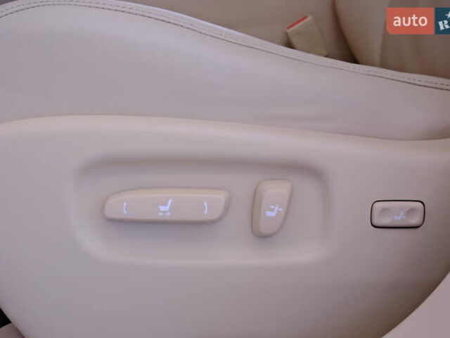 Белый Лексус РХ, объемом двигателя 3.46 л и пробегом 135 тыс. км за 21900 $, фото 39 на Automoto.ua