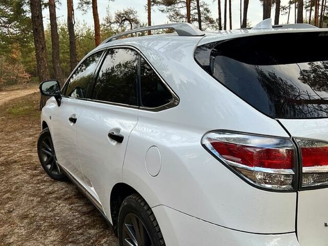 Белый Лексус РХ, объемом двигателя 3.5 л и пробегом 235 тыс. км за 22500 $, фото 1 на Automoto.ua