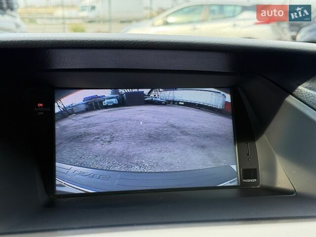 Белый Лексус РХ, объемом двигателя 2.67 л и пробегом 159 тыс. км за 23200 $, фото 18 на Automoto.ua