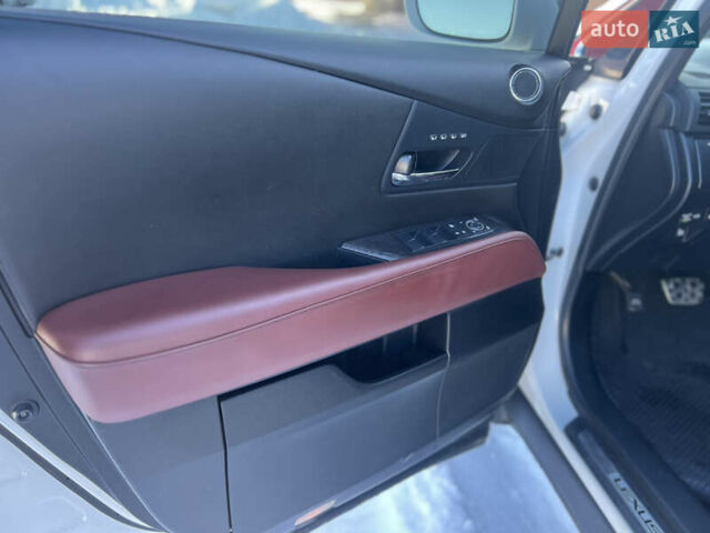 Белый Лексус РХ, объемом двигателя 3.46 л и пробегом 215 тыс. км за 21500 $, фото 13 на Automoto.ua