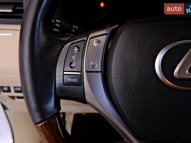 Белый Лексус РХ, объемом двигателя 3.46 л и пробегом 135 тыс. км за 21900 $, фото 33 на Automoto.ua