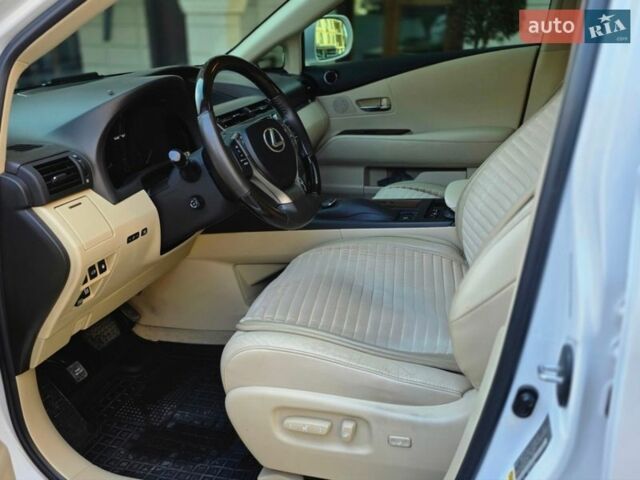 Білий Лексус РХ, об'ємом двигуна 3.46 л та пробігом 131 тис. км за 20500 $, фото 16 на Automoto.ua