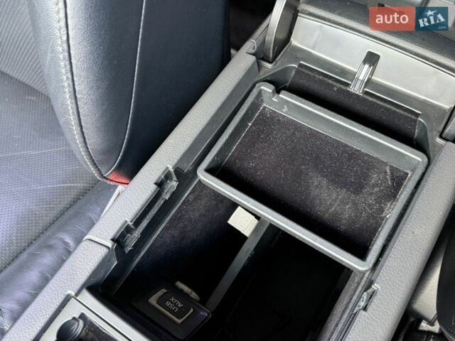 Белый Лексус РХ, объемом двигателя 2.67 л и пробегом 159 тыс. км за 23200 $, фото 10 на Automoto.ua